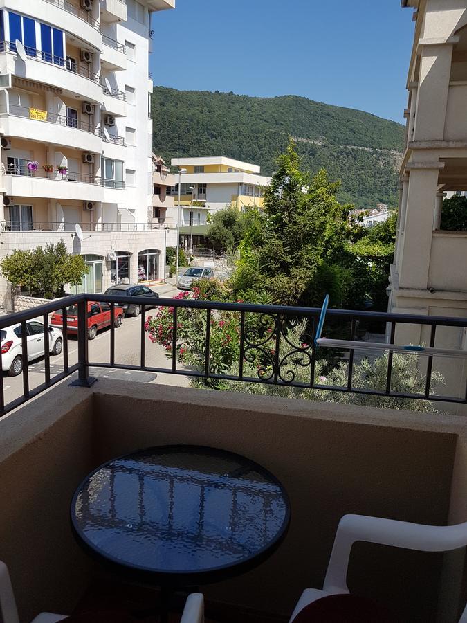 Apartments And Rooms Lijesevic Budva Exterior photo