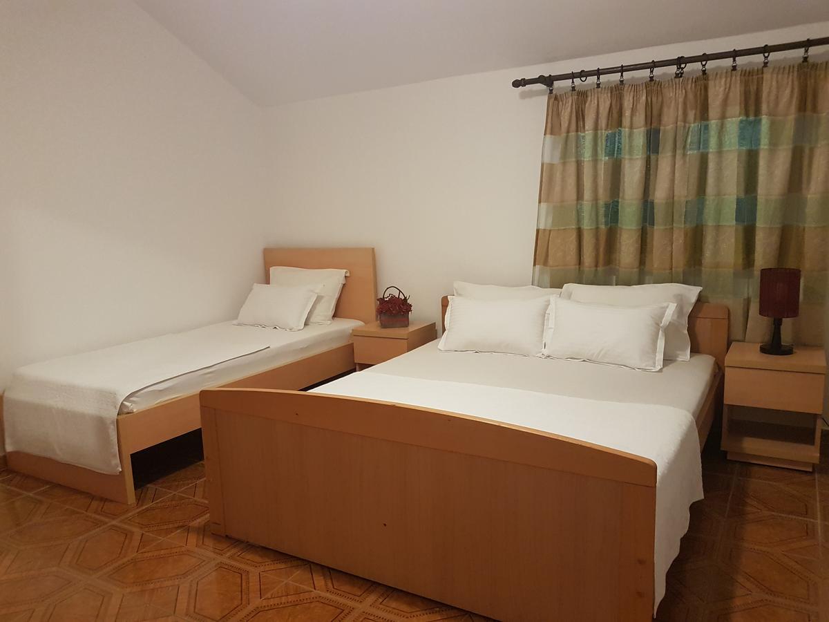 Apartments And Rooms Lijesevic Budva Exterior photo